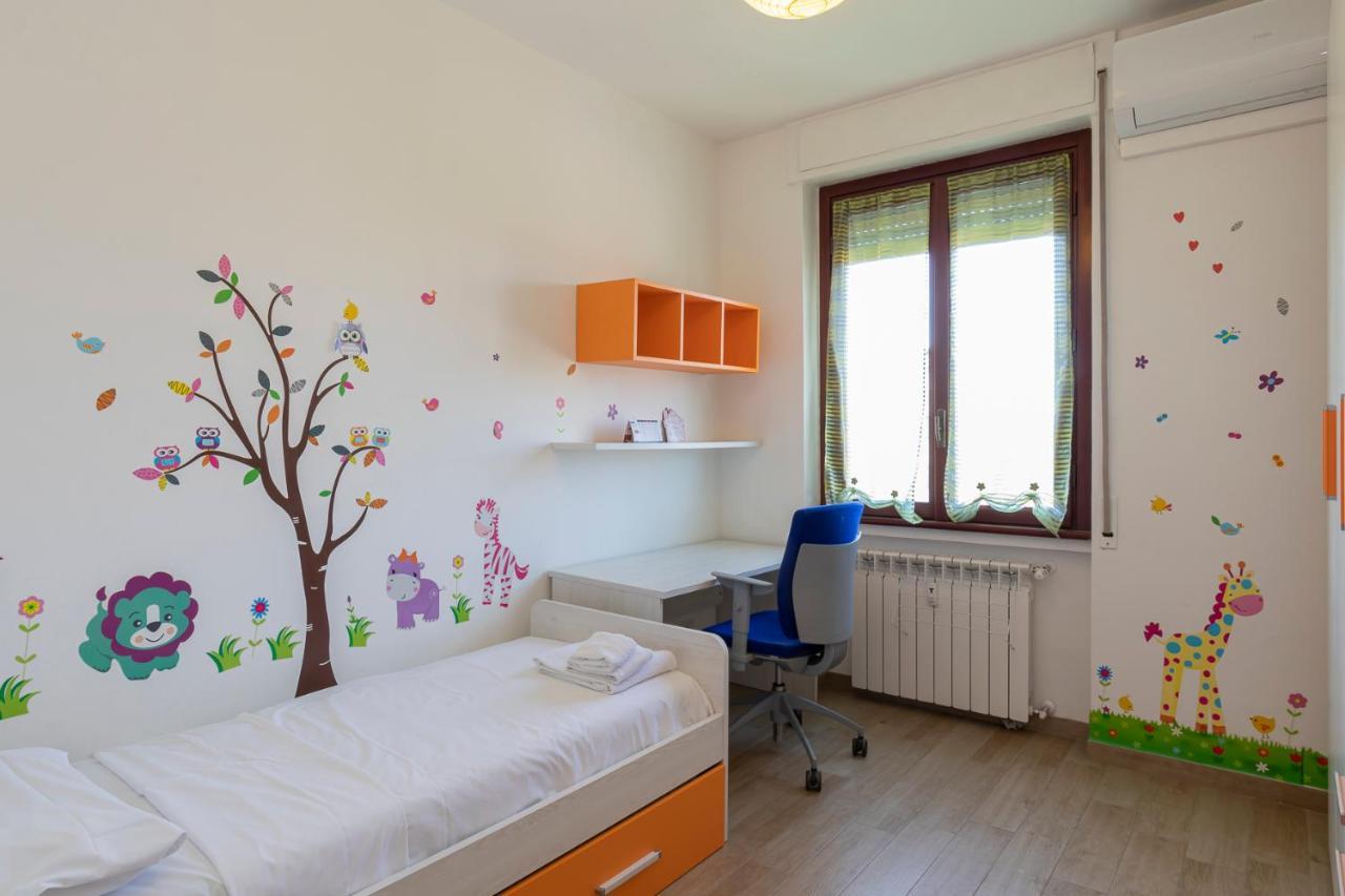 Big Apartment - Alcuino 7 Milánó Kültér fotó
