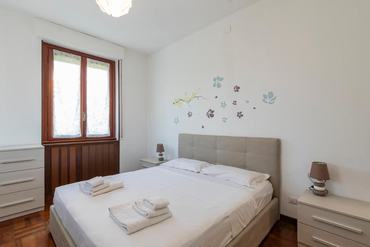 Big Apartment - Alcuino 7 Milánó Kültér fotó