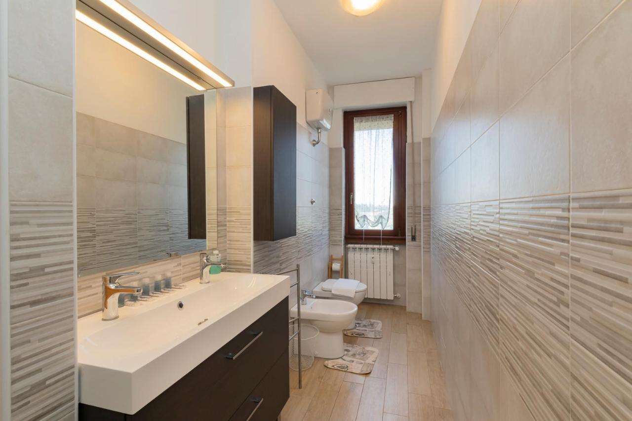 Big Apartment - Alcuino 7 Milánó Kültér fotó