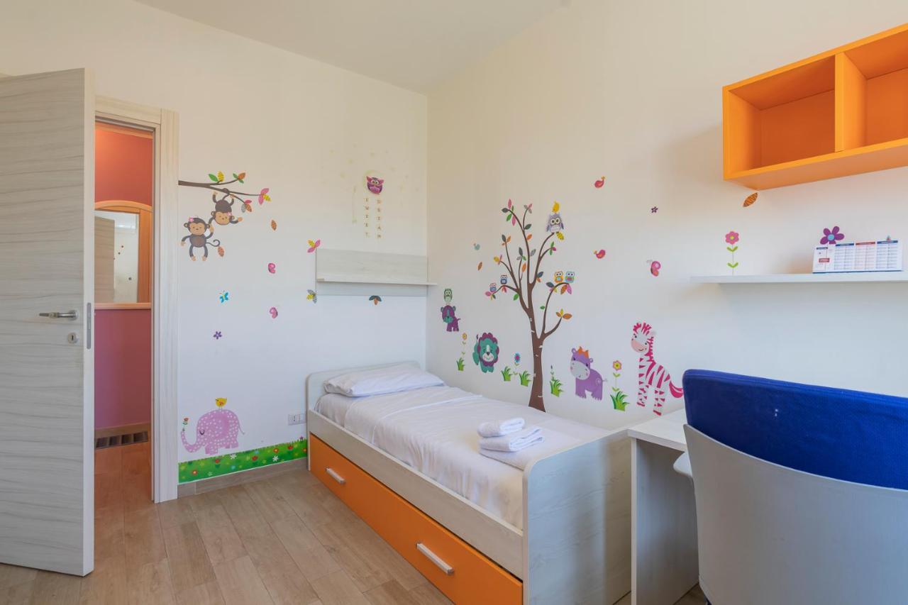 Big Apartment - Alcuino 7 Milánó Kültér fotó